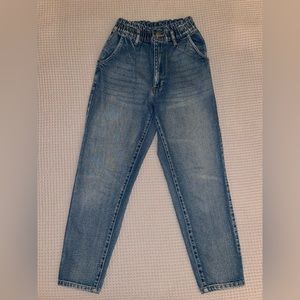 Urban Outfitters BDG Mom Jean Size 26